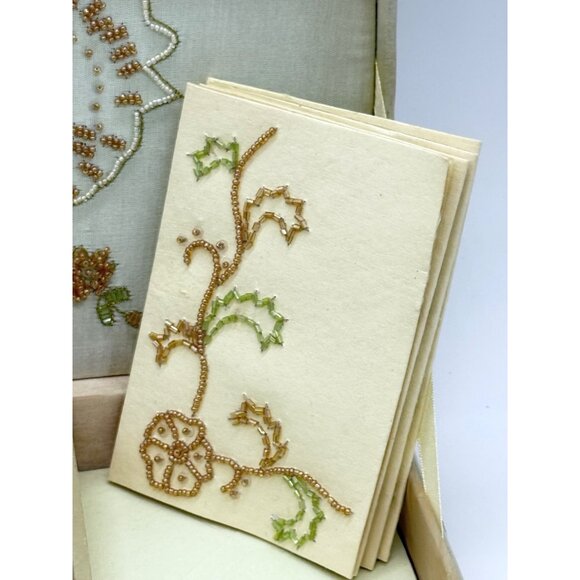 Vtg. Embroidered and Beaded Stationery Box w/Pen, White Leather Driving Gloves - Picture 7 of 10